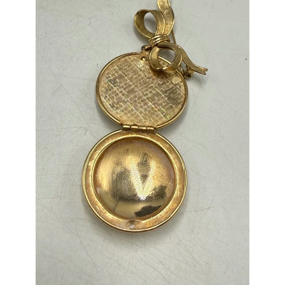 Vintage Gold Tone Bow Locket Brooch Embossed Floral Round Pendant Pin